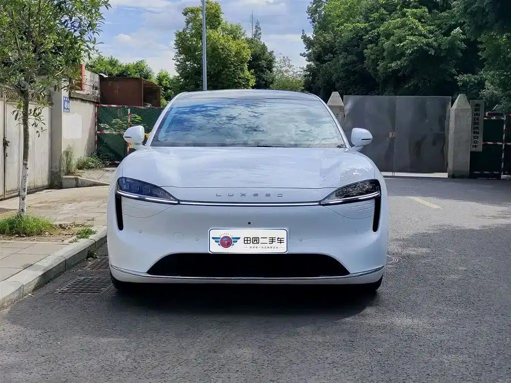 Zhijie R7 2024 Pure Electric 667km Pro — миниатюра 2