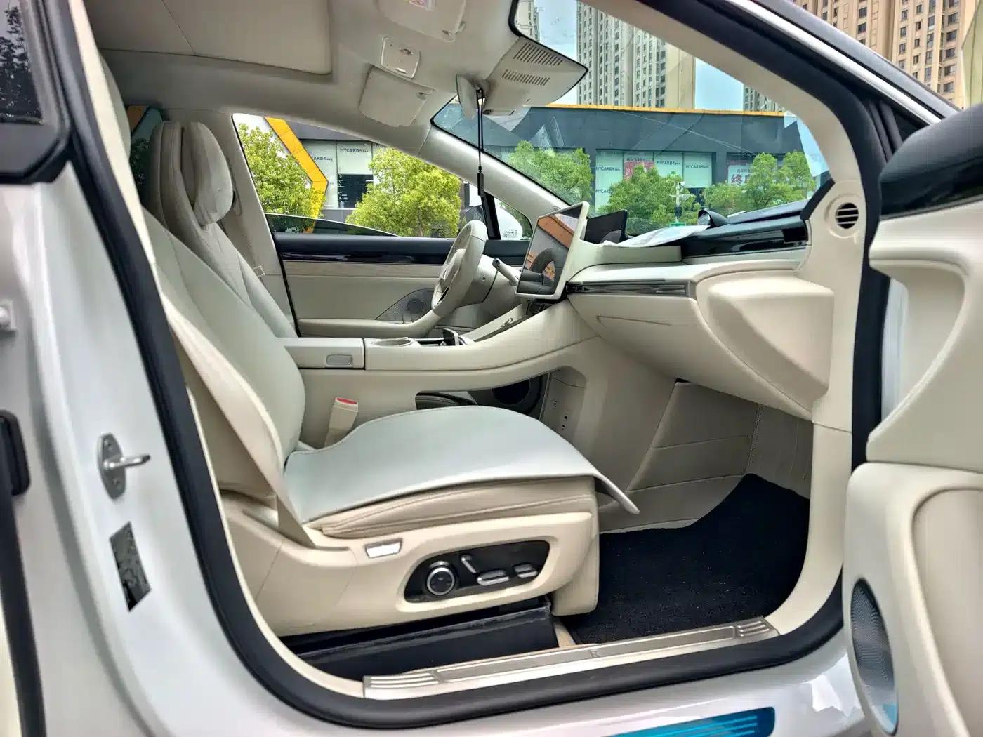Zhijie R7 2024 Pure Electric 802km Max — миниатюра 11