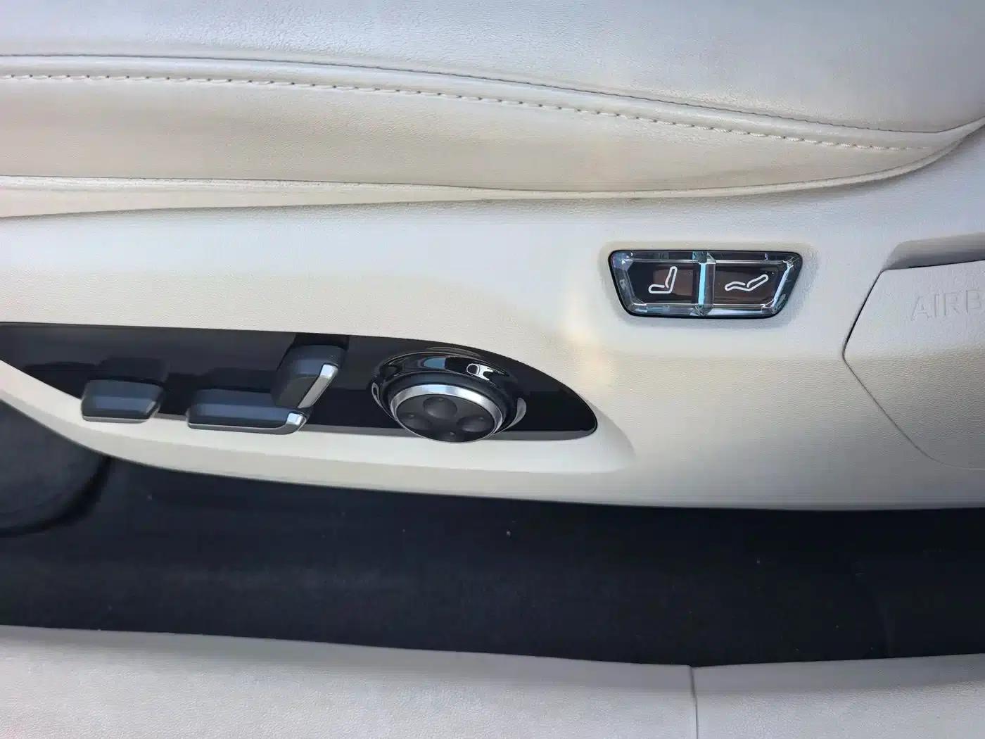 Zhijie R7 2026 Pure Electric Ultra (192-line LiDAR) — миниатюра 13