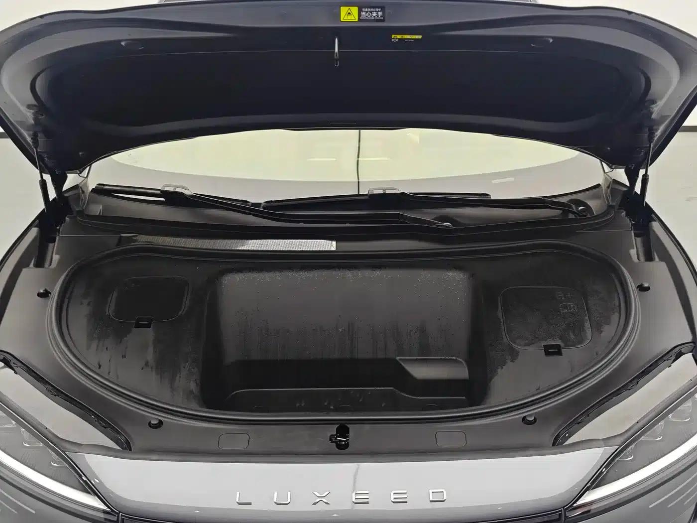 Zhijie R7 2024 Pure Electric 802km Max — миниатюра 18