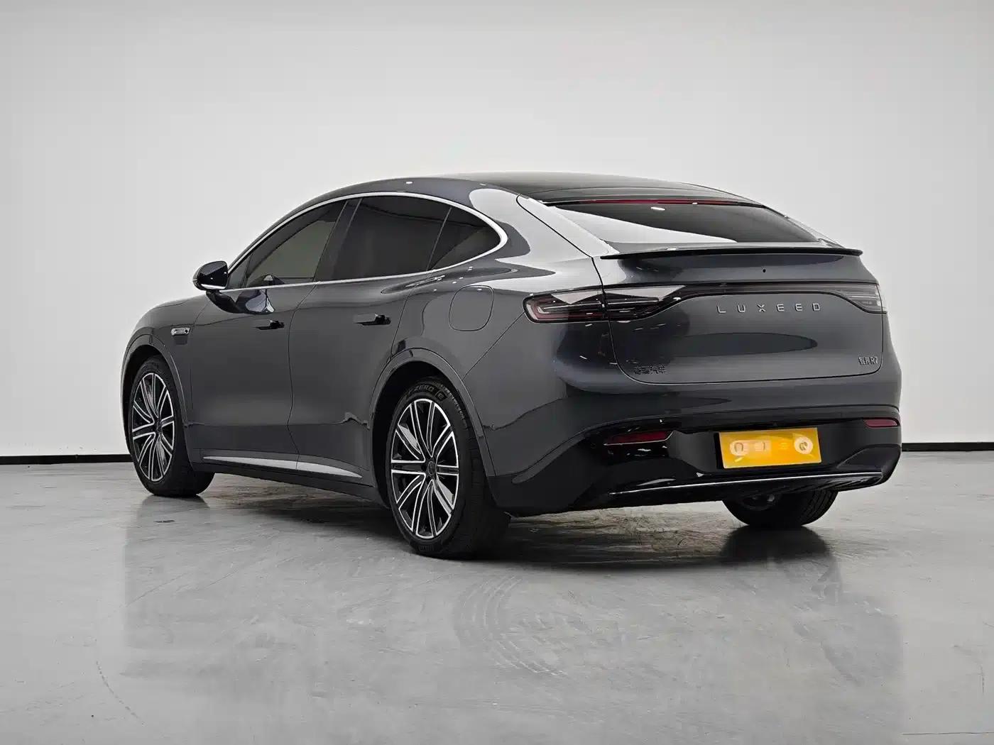 Zhijie R7 2024 Pure Electric 802km Max — миниатюра 6