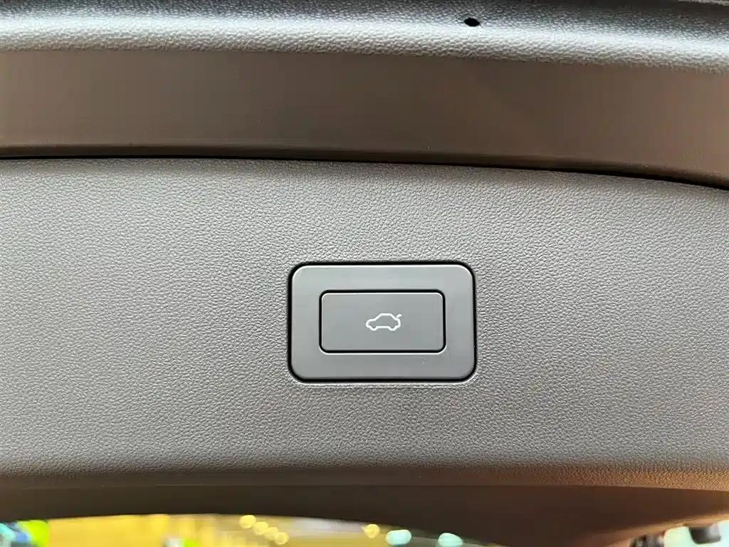 Zhijie R7 2026 Pure Electric Max+ (192-line LiDAR) — миниатюра 17