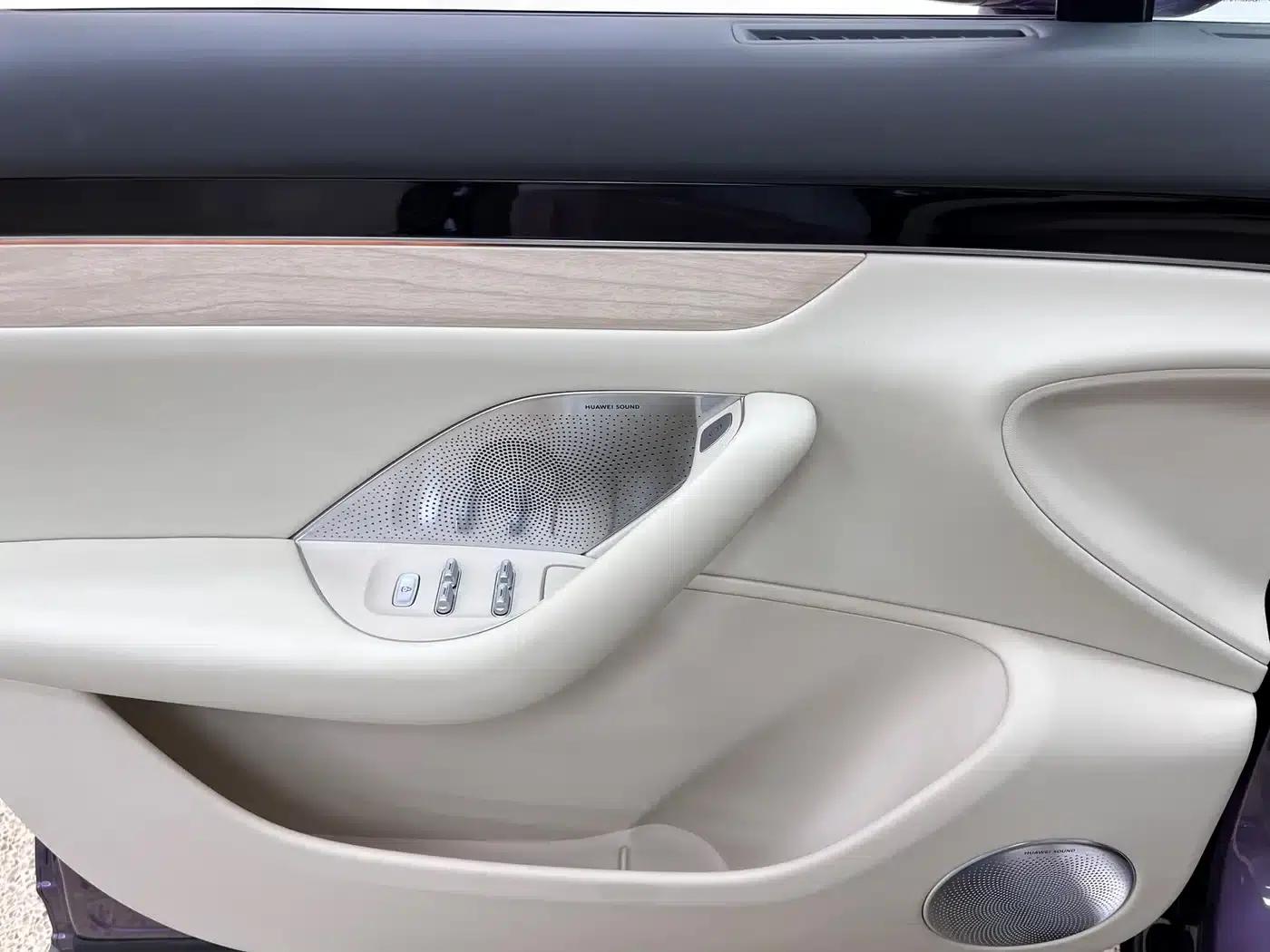 Zhijie R7 2025 Model, Extended Range 331km Ultra — миниатюра 13