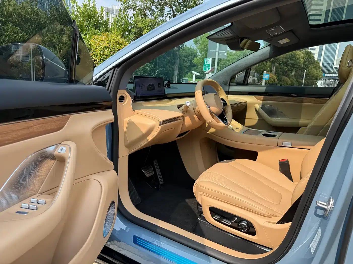 Zhijie R7 2024 Pure Electric 667km Pro — миниатюра 6
