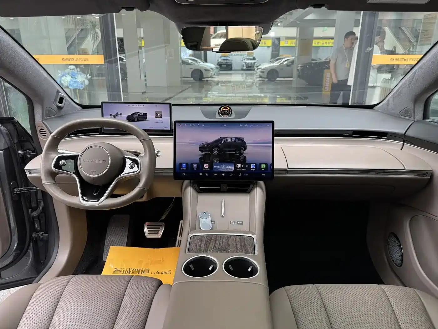 Zhijie R7 2025 Model, Extended Range 251km Max — миниатюра 10
