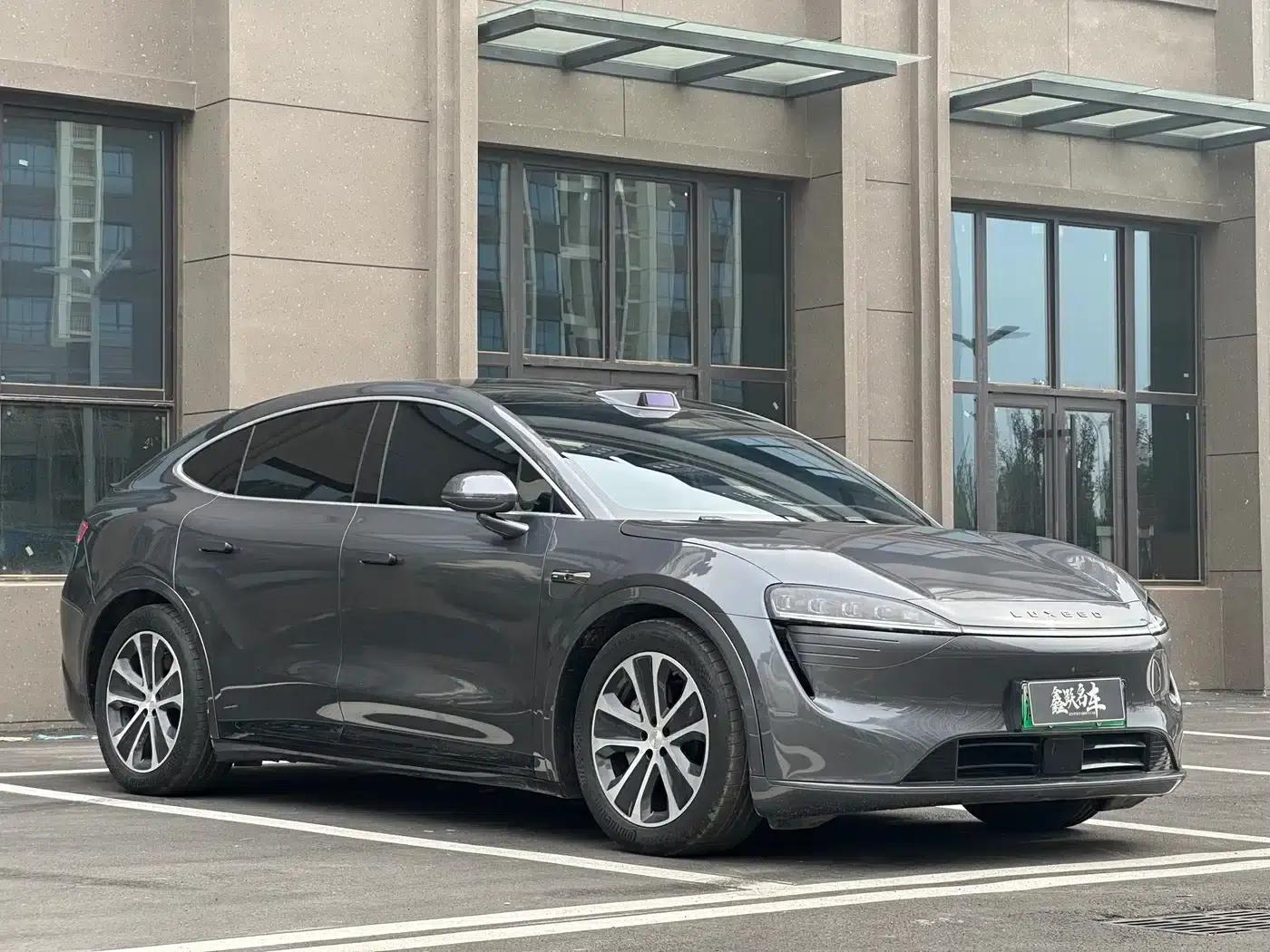 Zhijie R7 2024 Pure Electric 802km Max — миниатюра 3