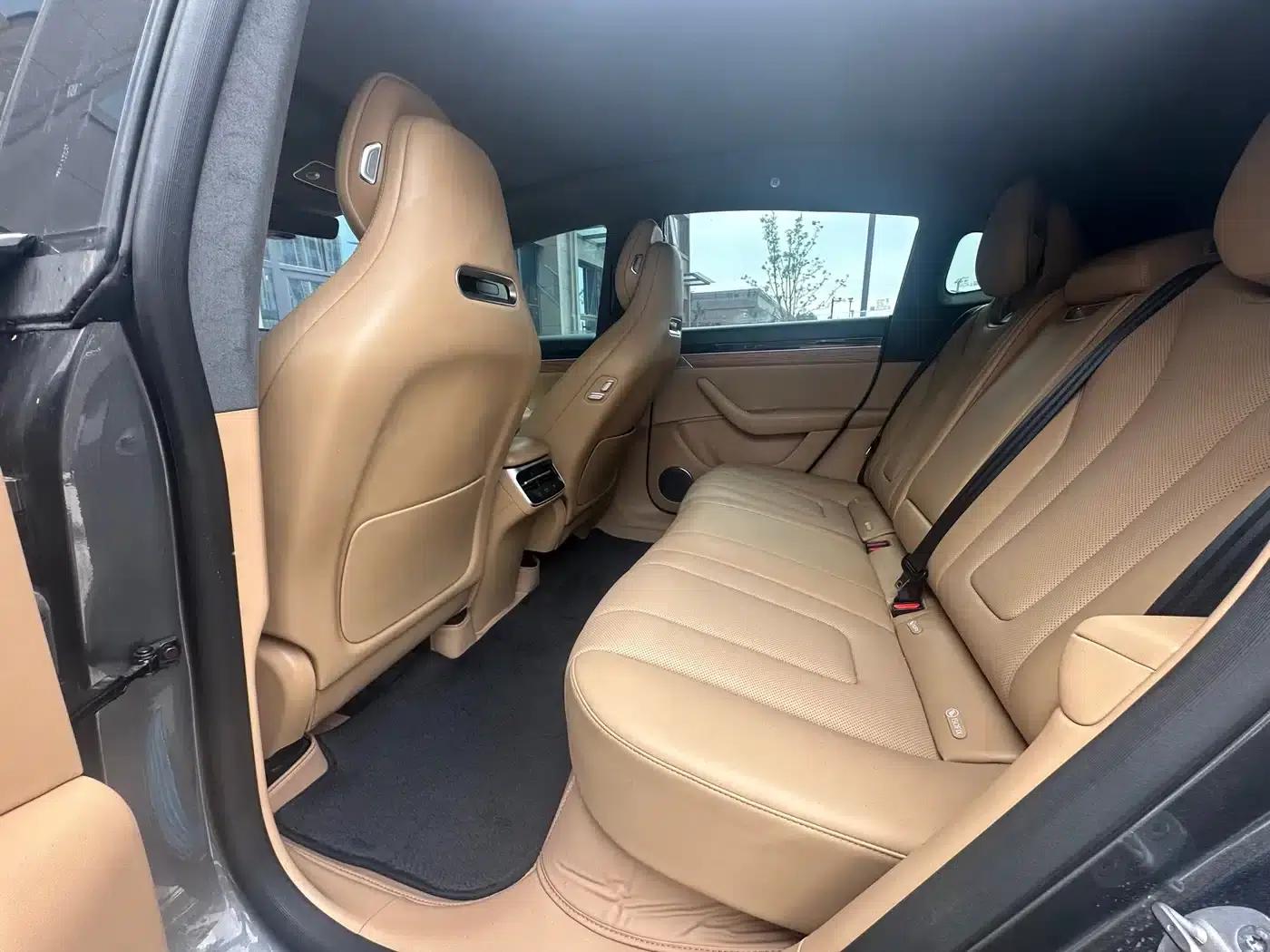 Zhijie R7 2024 Pure Electric 802km Max — миниатюра 6