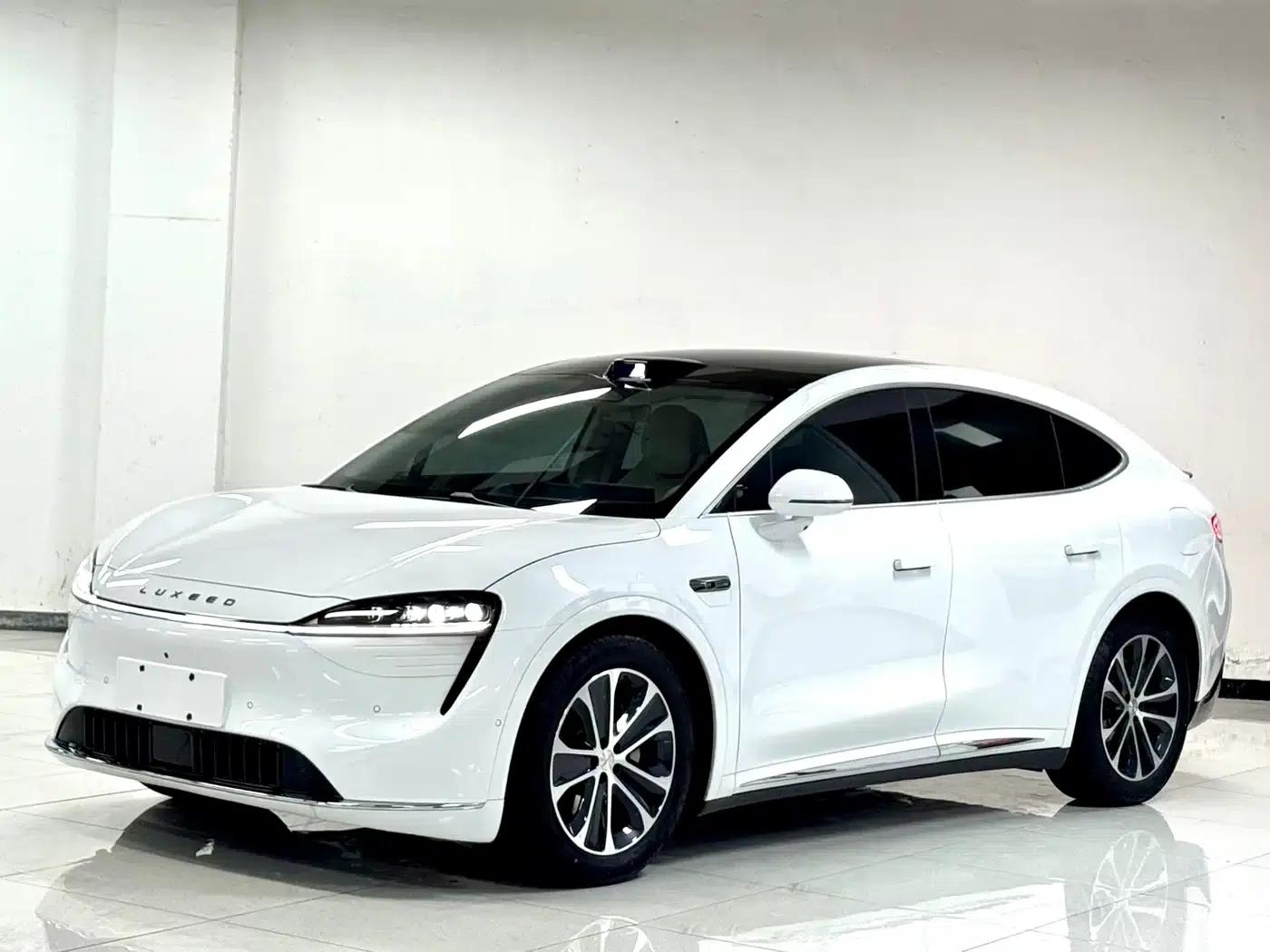 Zhijie R7 2024 Pure Electric 802km Max — миниатюра 1