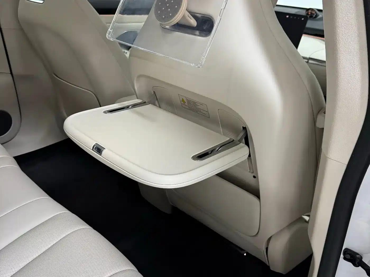 Zhijie R7 2024 Pure Electric 802km Max — миниатюра 17