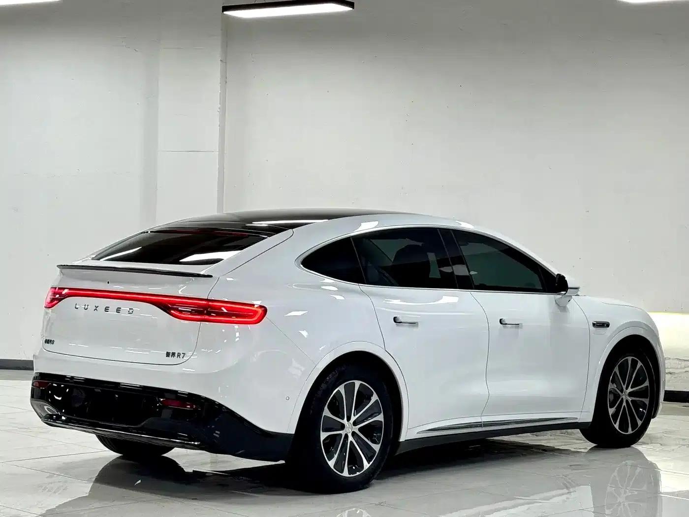 Zhijie R7 2024 Pure Electric 802km Max — миниатюра 18