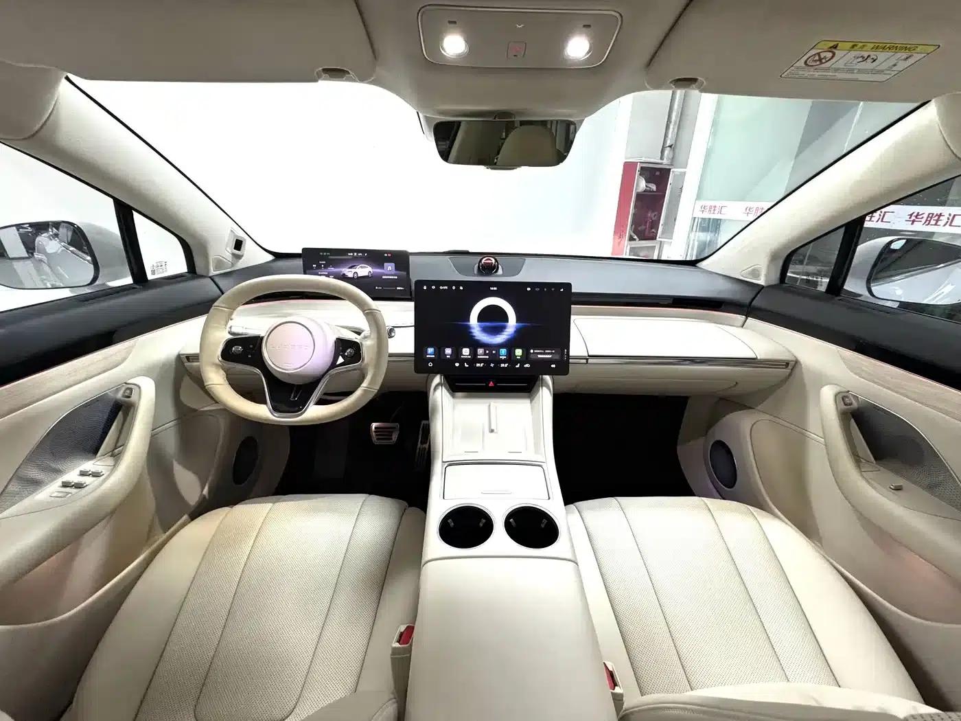 Zhijie R7 2024 Pure Electric 802km Max — миниатюра 4