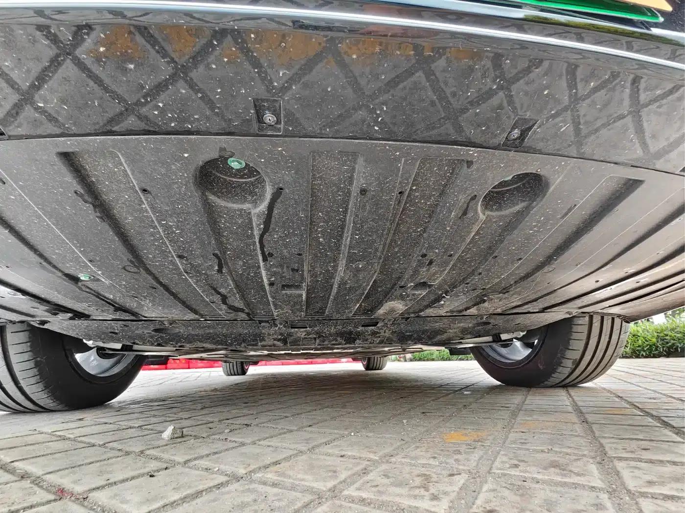 Zhijie R7 2024 Pure Electric 667km Pro — миниатюра 16