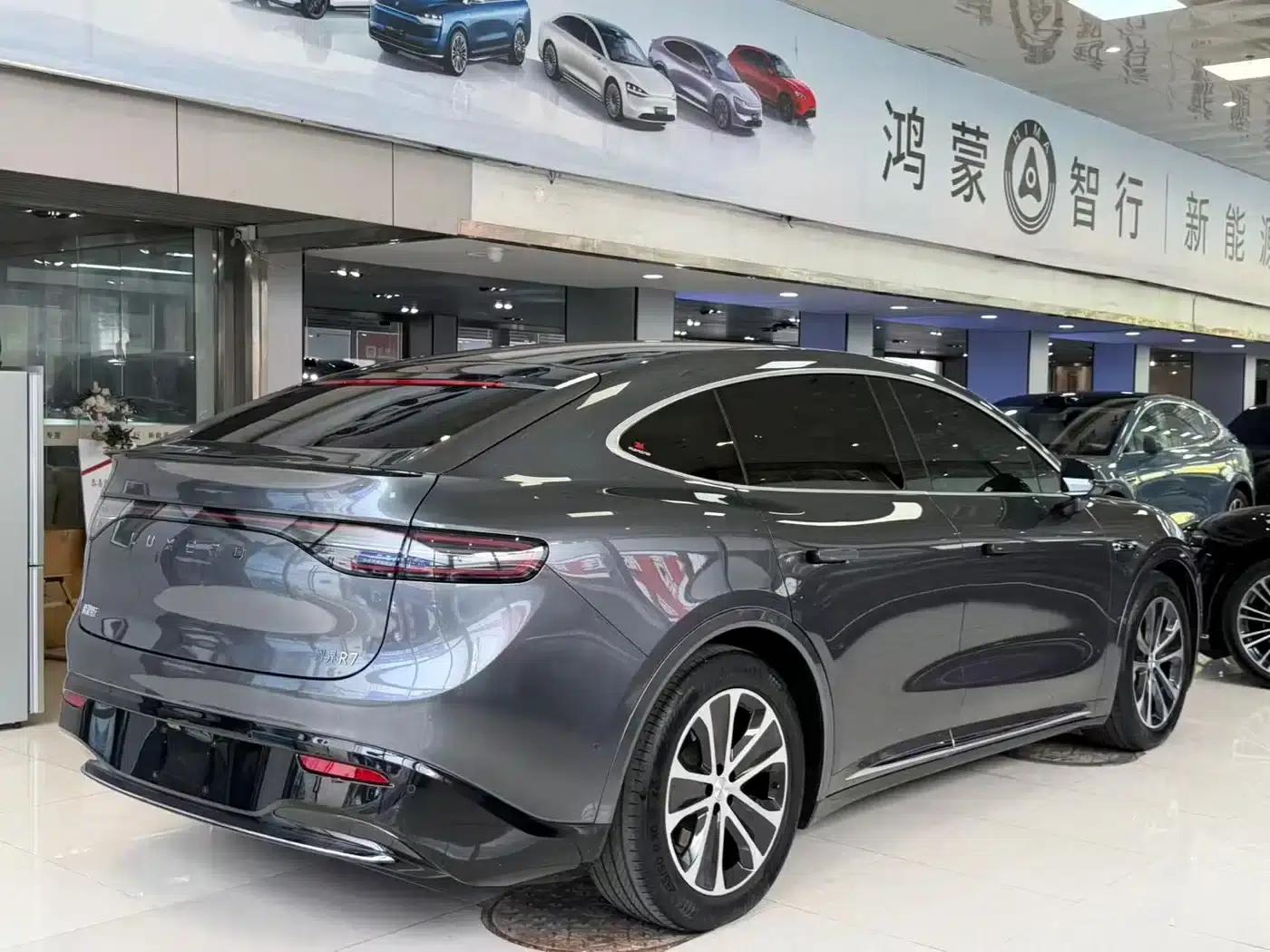 Zhijie R7 2024 Pure Electric 667km Pro — миниатюра 5