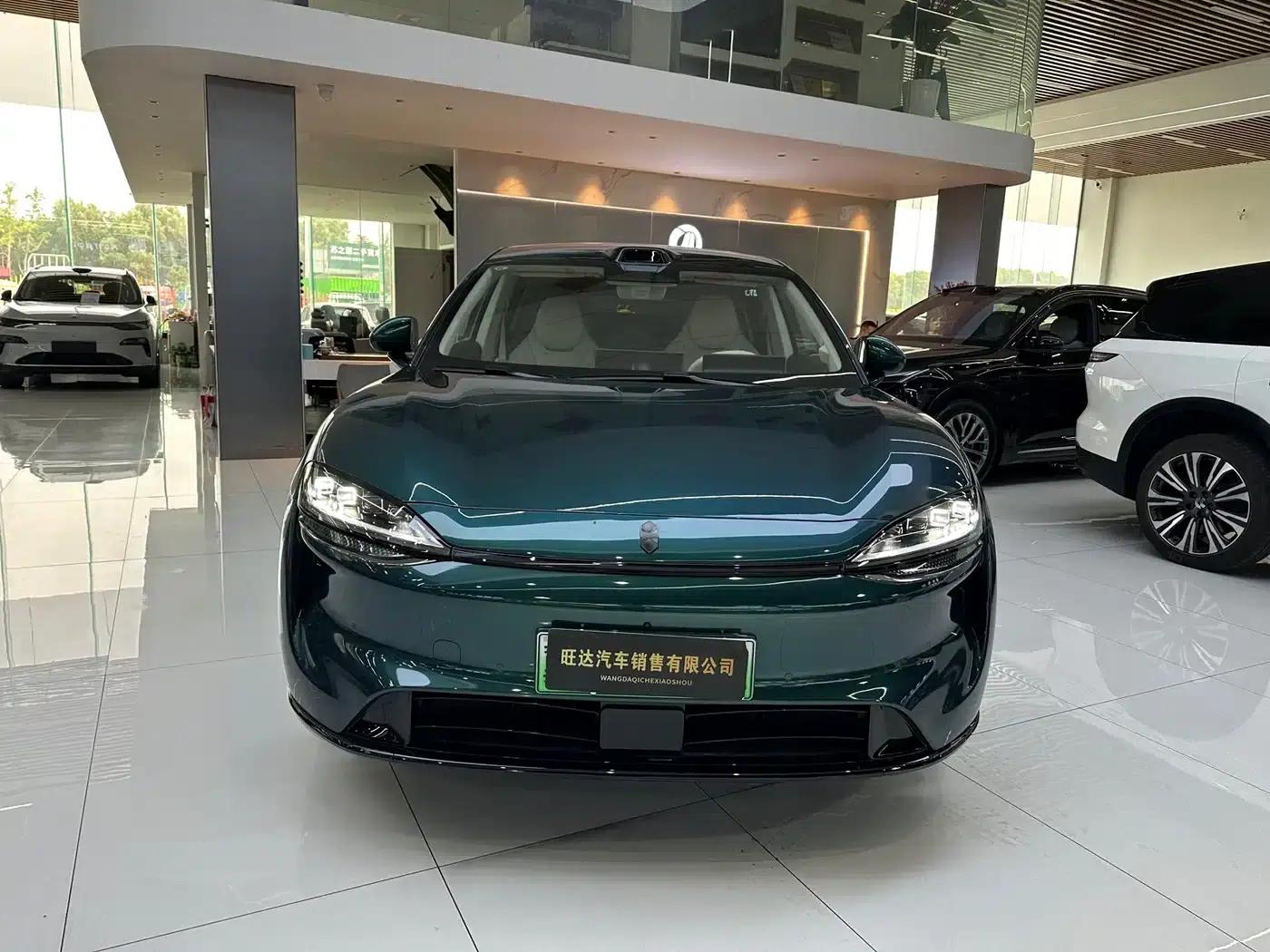 Zhijie R7 2026 Pure Electric Max + 192-line LiDAR — миниатюра 2