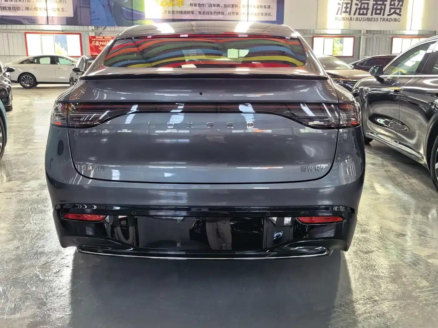 Zhijie R7 2025 Model, Extended Range 331km Ultra — миниатюра 4