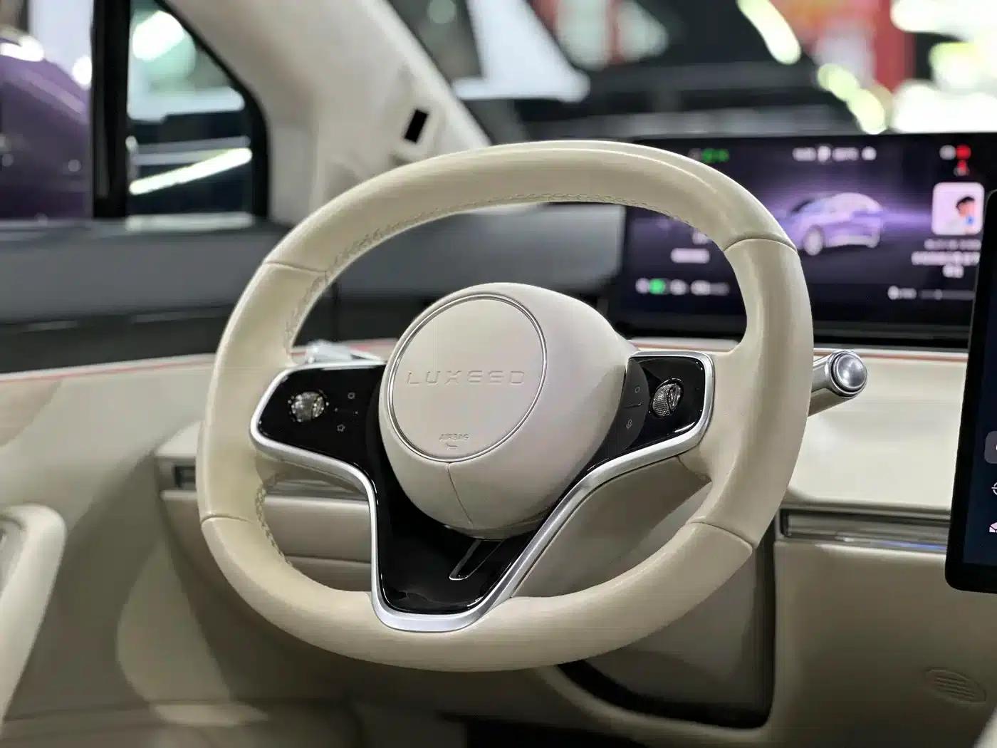 Zhijie R7 2024 Pure Electric 736km Ultra — миниатюра 28