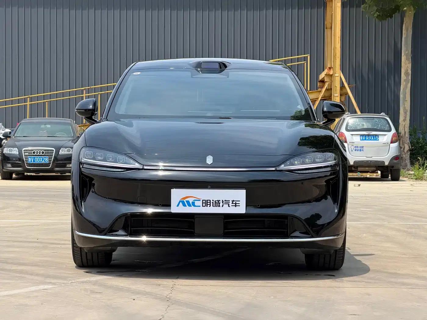 Zhijie R7 2026 Model with Extended Range Max (192-line LiDAR) — миниатюра 2