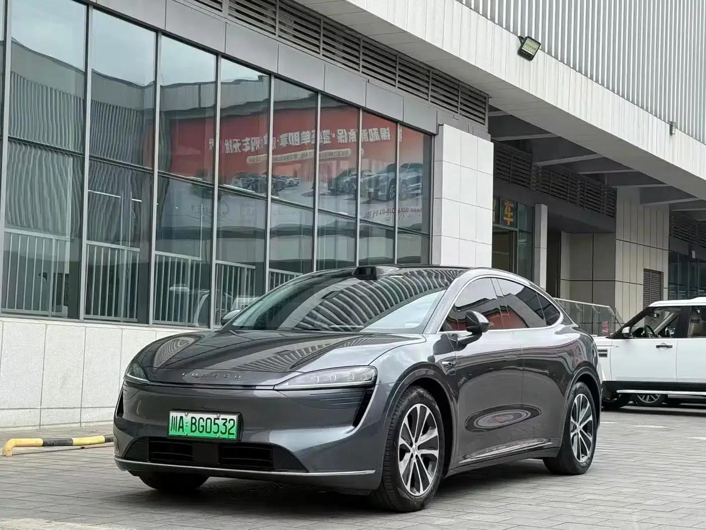 Zhijie R7 2024 Pure Electric 802km Max — миниатюра 1