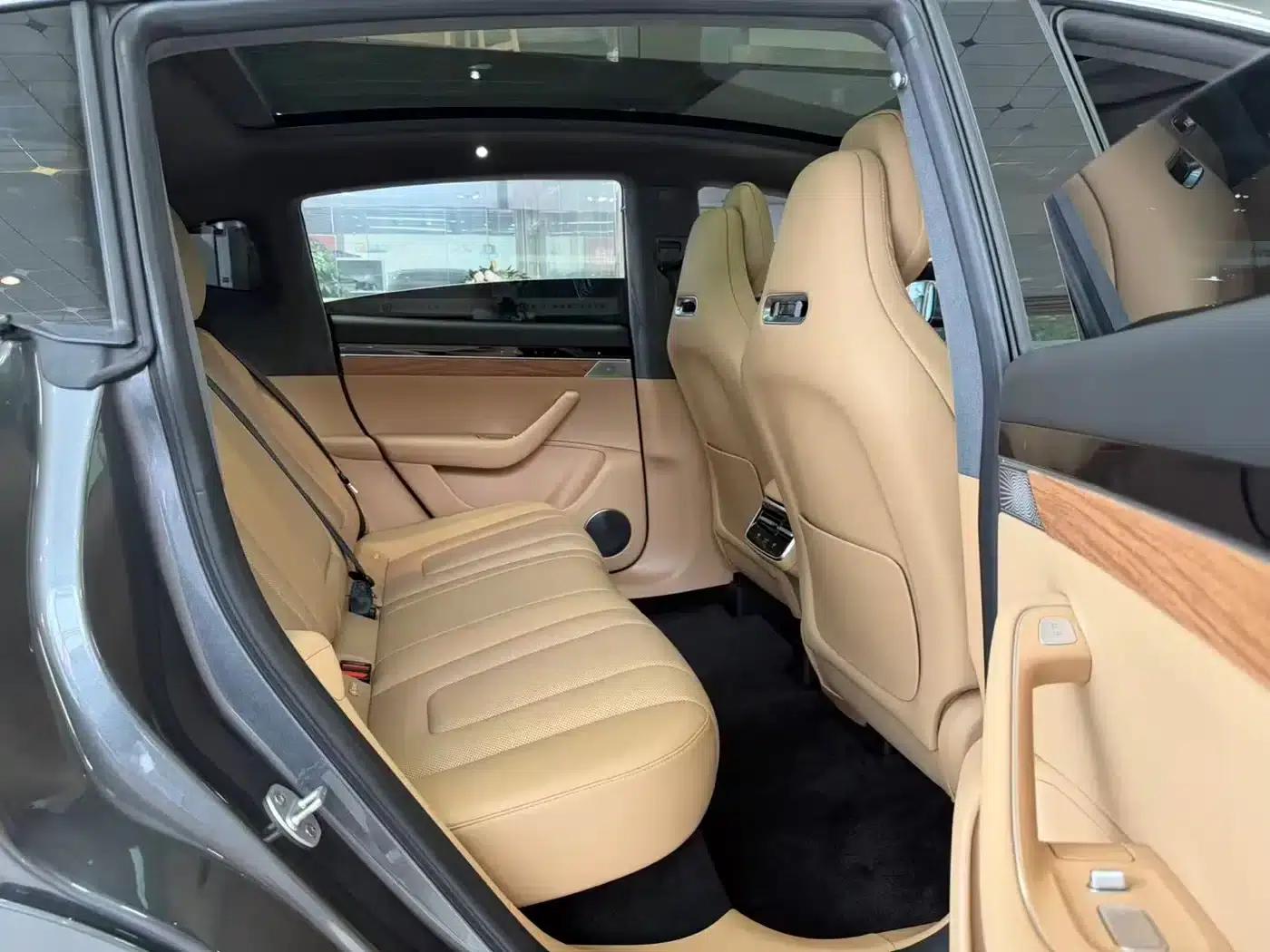 Zhijie R7 2024 Pure Electric 667km Pro — миниатюра 12