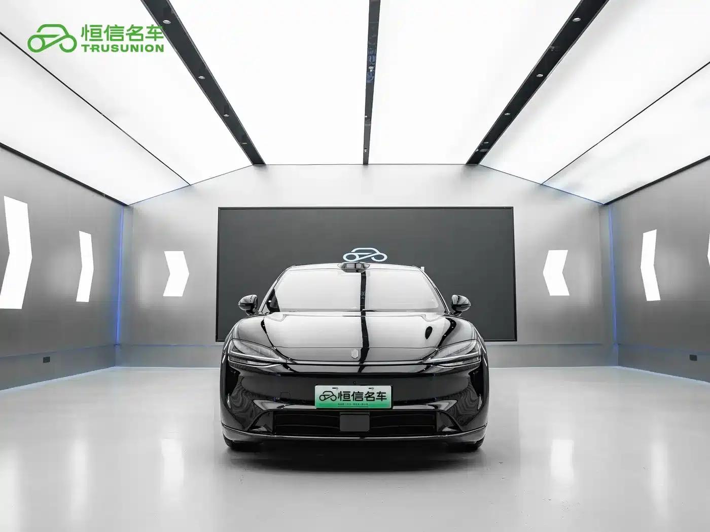 Zhijie R7 2026 Pure Electric Ultra (192-line LiDAR) — миниатюра 2