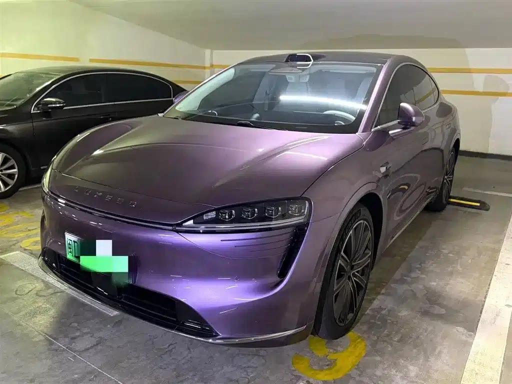 Zhijie R7 2024 Pure Electric 736km Ultra — миниатюра 1