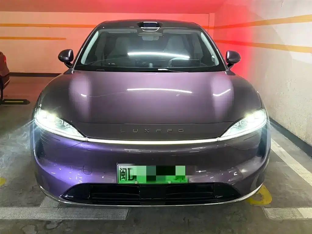 Zhijie R7 2024 Pure Electric 736km Ultra — миниатюра 2