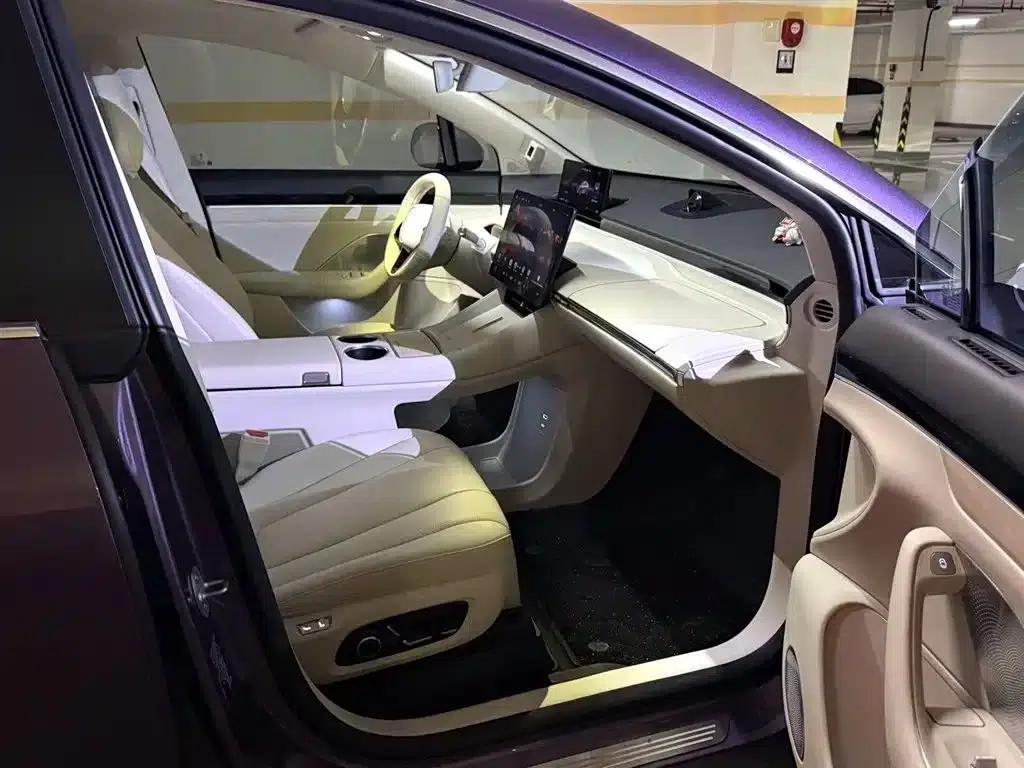 Zhijie R7 2024 Pure Electric 736km Ultra — миниатюра 8