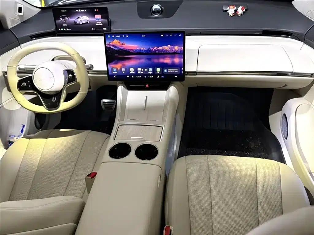 Zhijie R7 2024 Pure Electric 736km Ultra — миниатюра 9