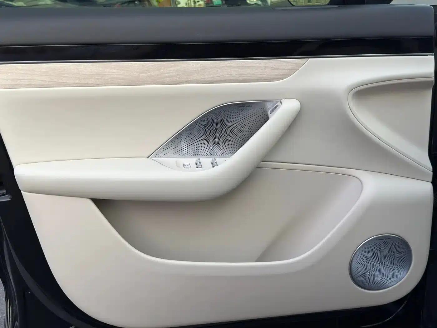 Zhijie R7 2024 Pure Electric 802km Max — миниатюра 4