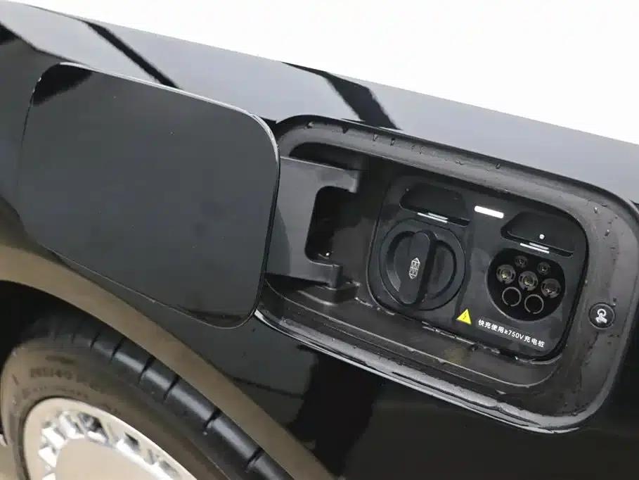 2025 S800 Premium Range Extended Star Executive Edition (4-seater, 192-line LiDAR) — миниатюра 40