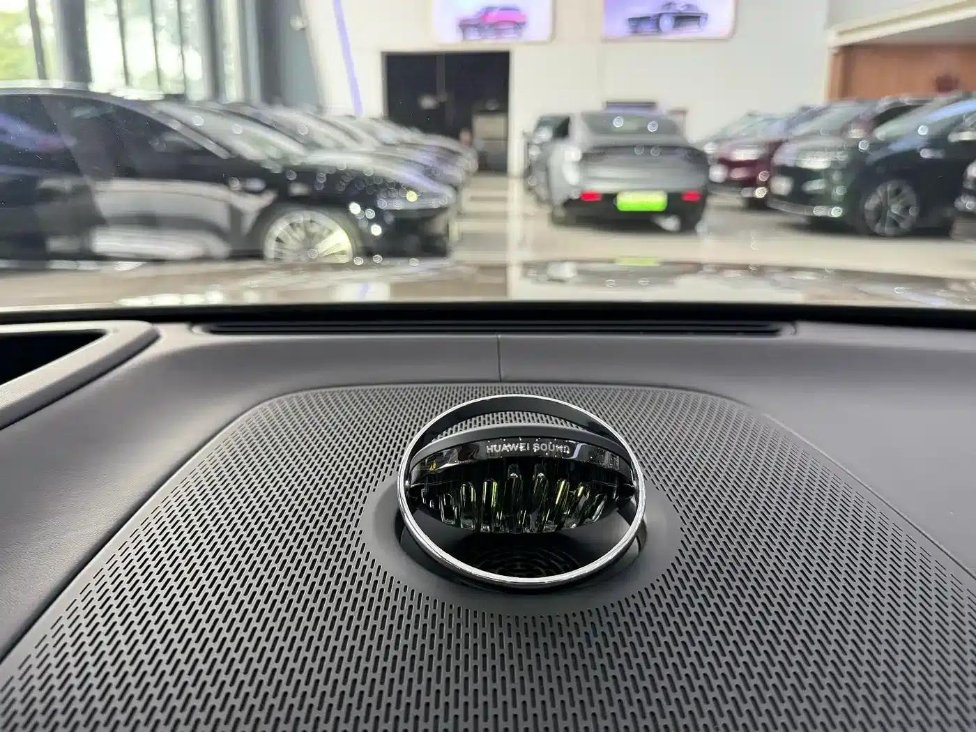 2025 S800 Premium Range Extended Star Edition 5-seater (192-line LiDAR) — миниатюра 20