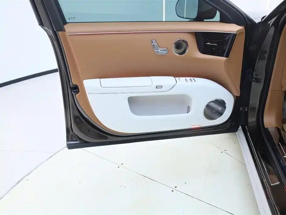 2025 S800 Premium Range Extended Star Executive Edition (4-seater, 192-line LiDAR) — миниатюра 17