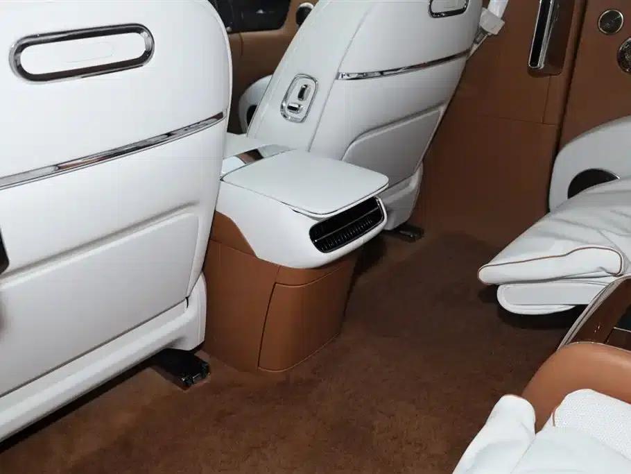 2025 S800 Premium Range Extended Star Executive Edition 4-seater (192-line LiDAR) — миниатюра 25