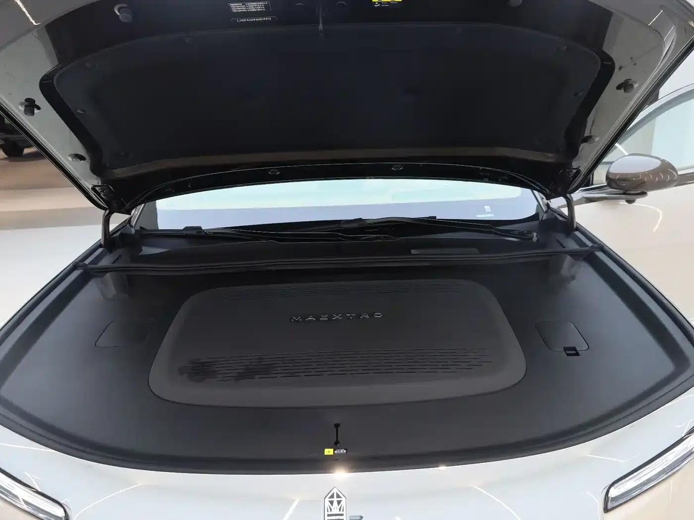 2025 S800 Premium Range Extended Star Executive Edition 4-seater (192-line LiDAR) — миниатюра 16