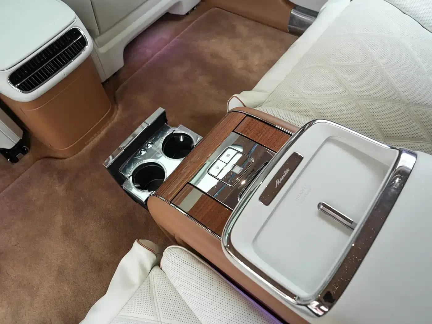 2025 S800 Premium Range Extended Star Executive Edition 4-seater (192-line LiDAR) — миниатюра 20