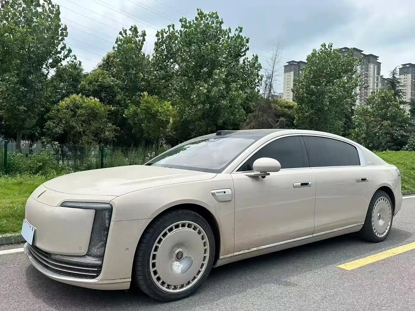 2025 S800 Premium Range Extended Star Executive Edition (4-seater, 192-line LiDAR) — миниатюра 1
