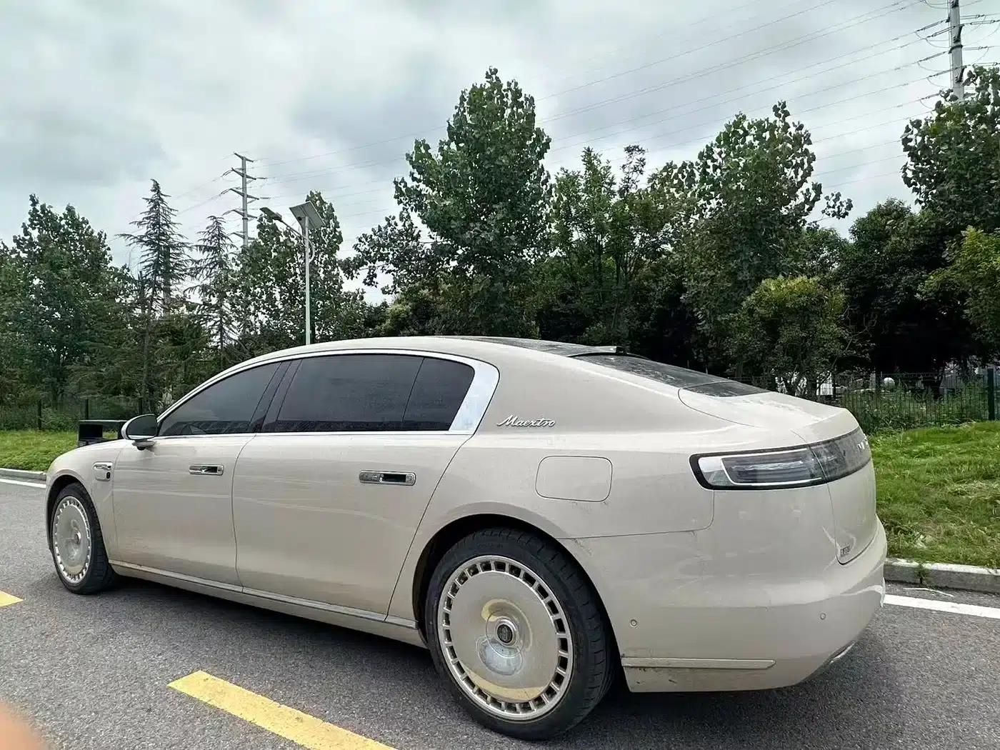 2025 S800 Premium Range Extended Star Executive Edition (4-seater, 192-line LiDAR) — миниатюра 2