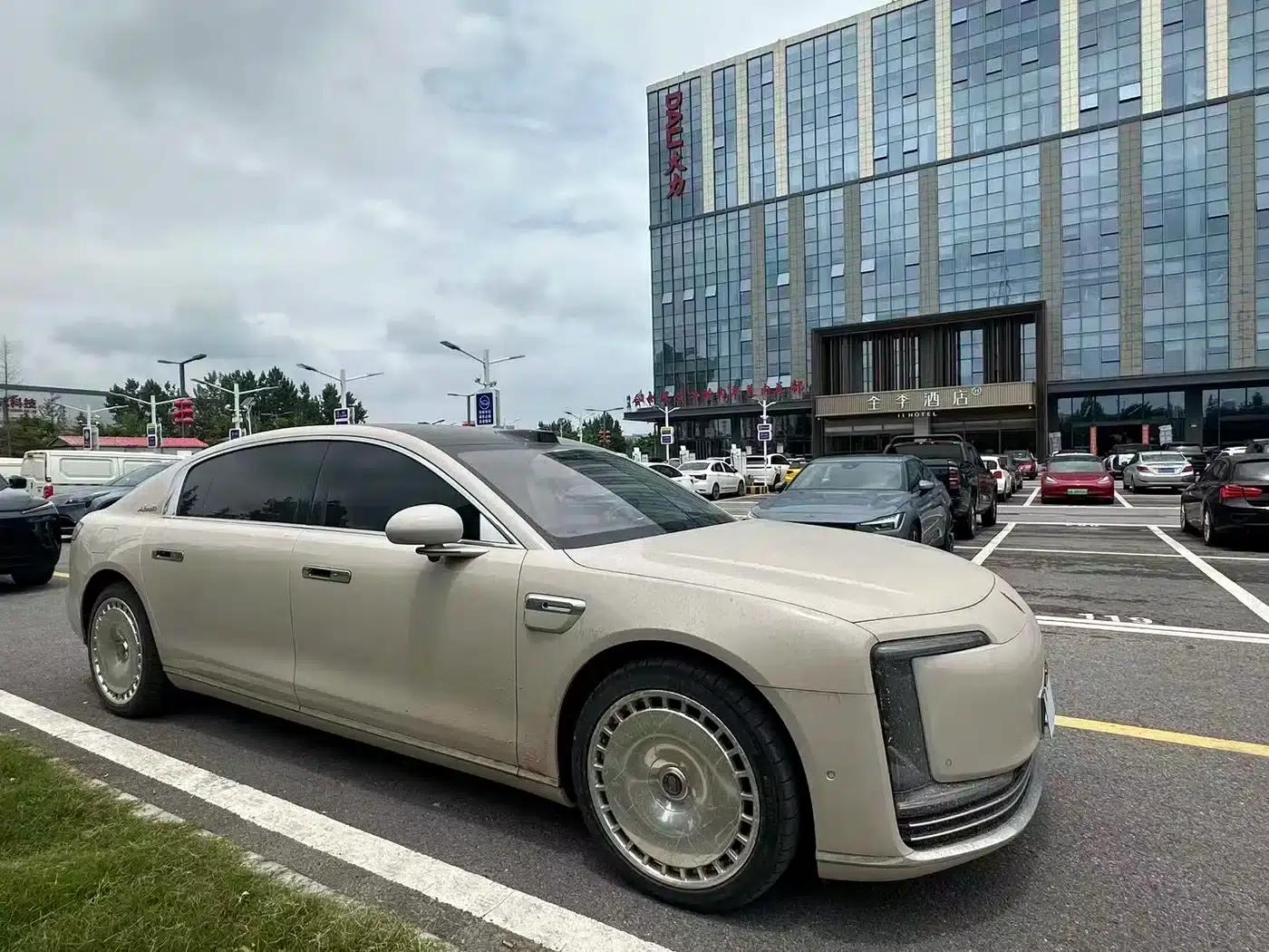 2025 S800 Premium Range Extended Star Executive Edition (4-seater, 192-line LiDAR) — миниатюра 9