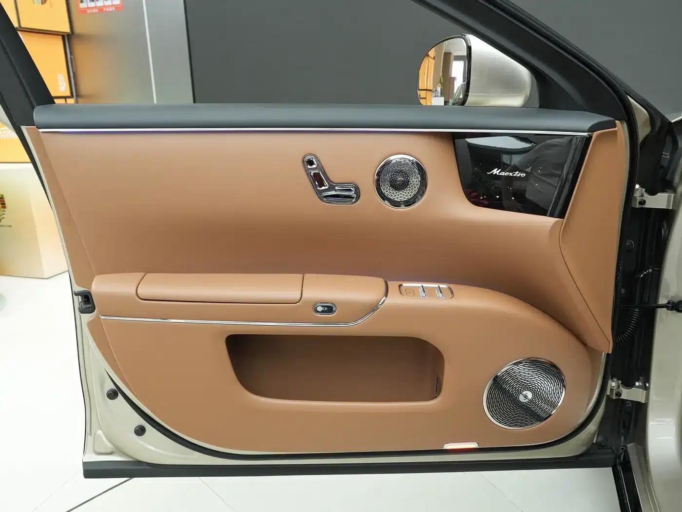 2025 S800 Premium Range Extended Star Edition 5-seater (192-line LiDAR) — миниатюра 17