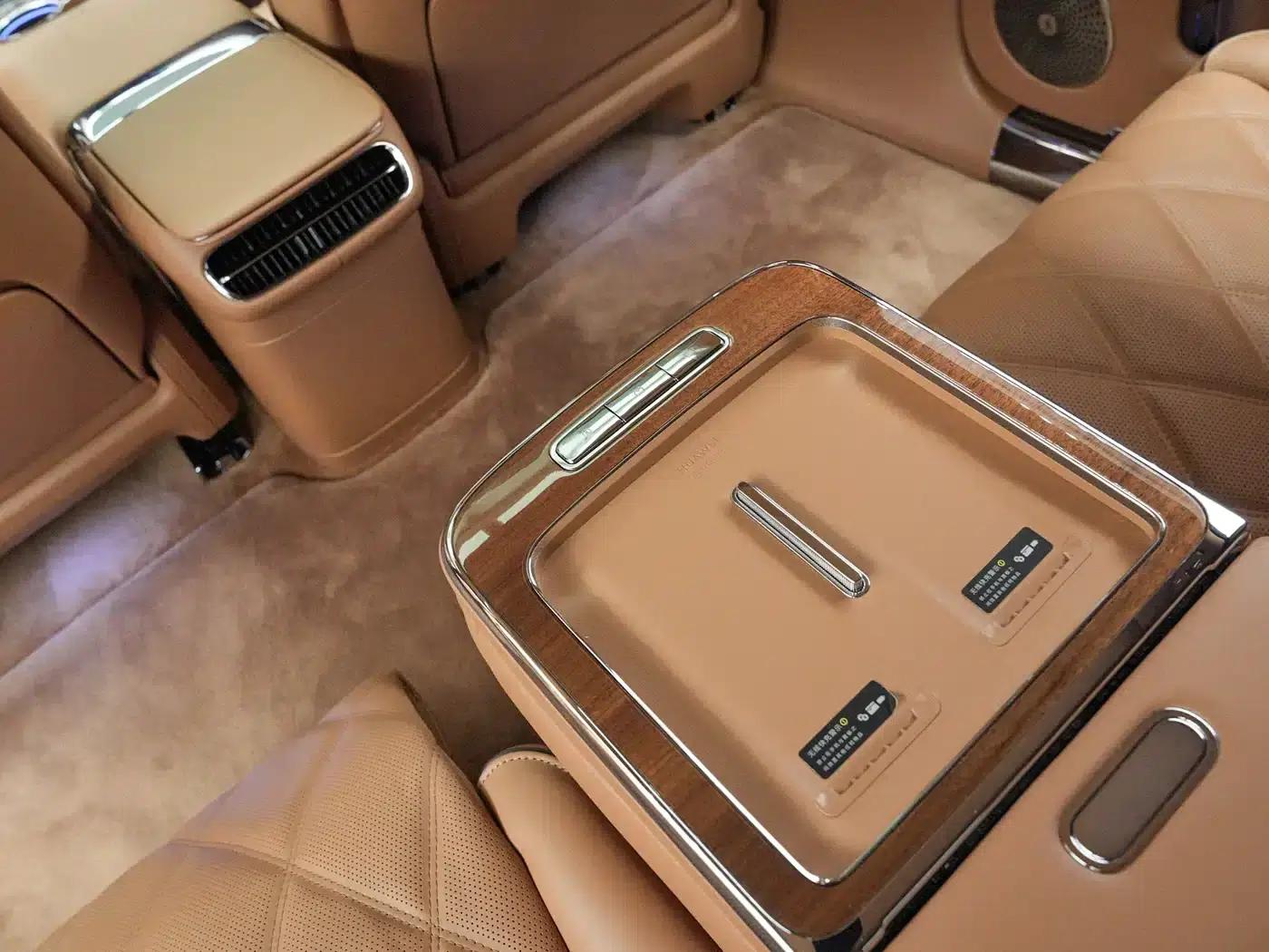 2025 S800 Premium Range Extended Star Edition 5-seater (192-line LiDAR) — миниатюра 22