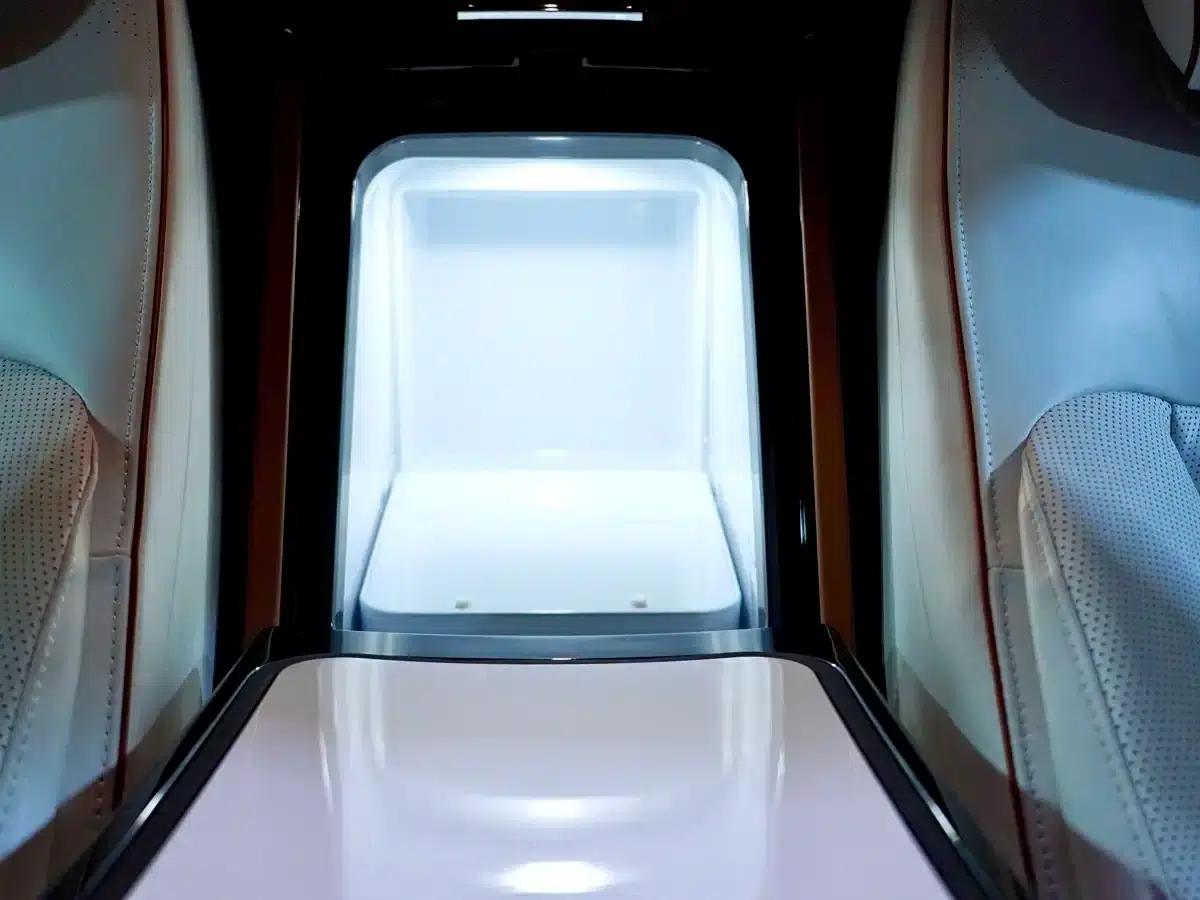2025 S800 Premium Range Extended Star Executive Edition 4-seater (192-line LiDAR) — миниатюра 12