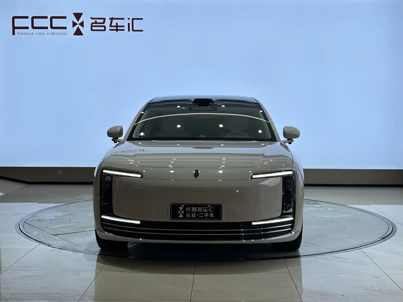 2025 S800 Premium Range Extended Star Executive Edition (4-seater, 192-line LiDAR) — миниатюра 2