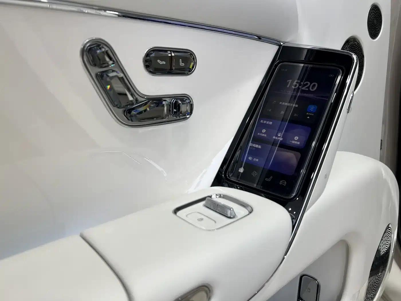 2025 S800 Premium Range Extended Star Executive Edition (4-seater, 192-line LiDAR) — миниатюра 23
