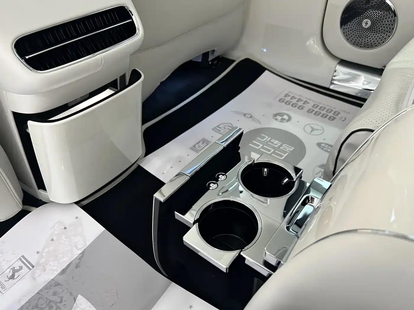 2025 S800 Premium Range Extended Star Executive Edition (4-seater, 192-line LiDAR) — миниатюра 32