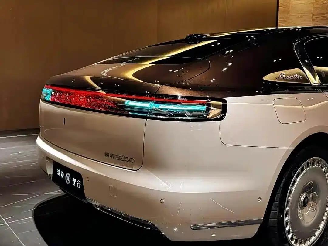 2025 S800 Premium Range Extended Executive 4-Seat (with 896-line LiDAR) — миниатюра 5