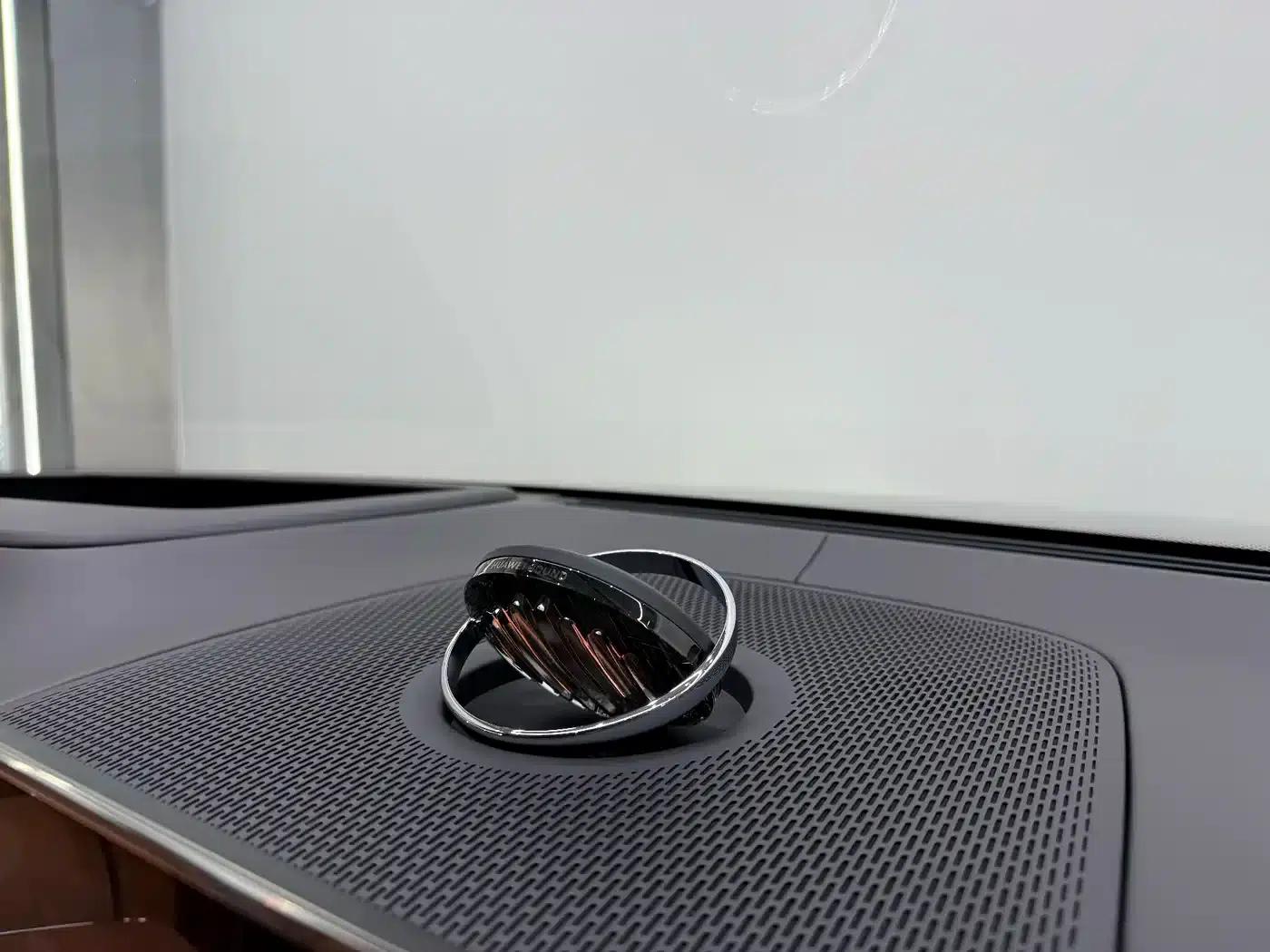 2025 S800 Premium Range Extended Star Executive Edition (4-seater, 192-line LiDAR) — миниатюра 13