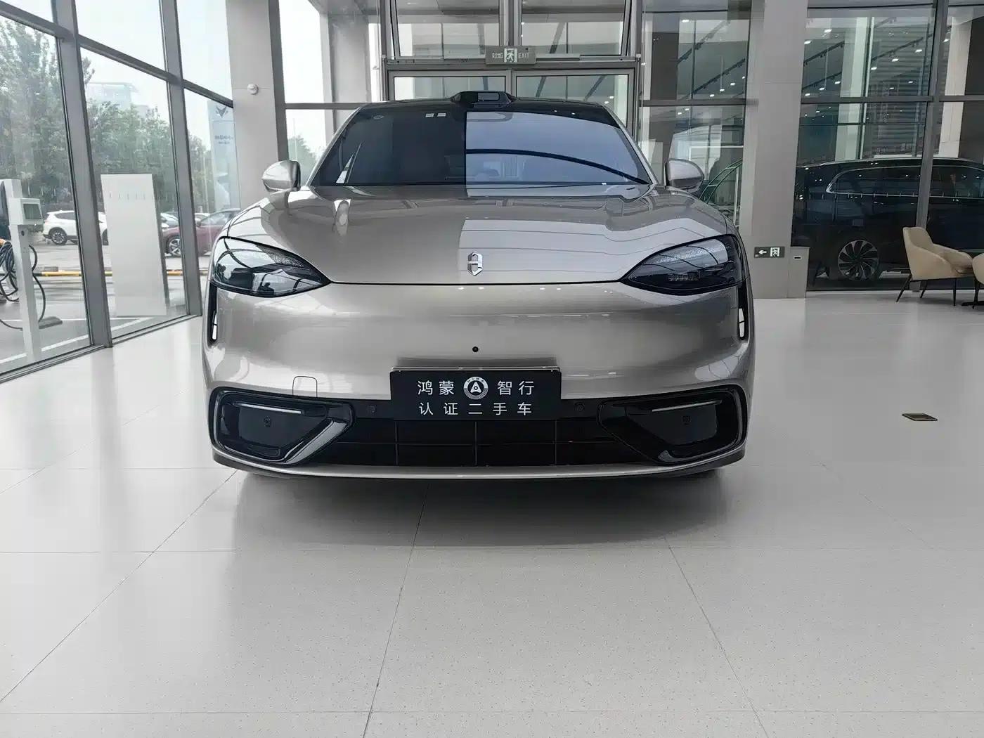 Wenjie M6 2026 Pure Electric Max+ Long Range Edition — миниатюра 18