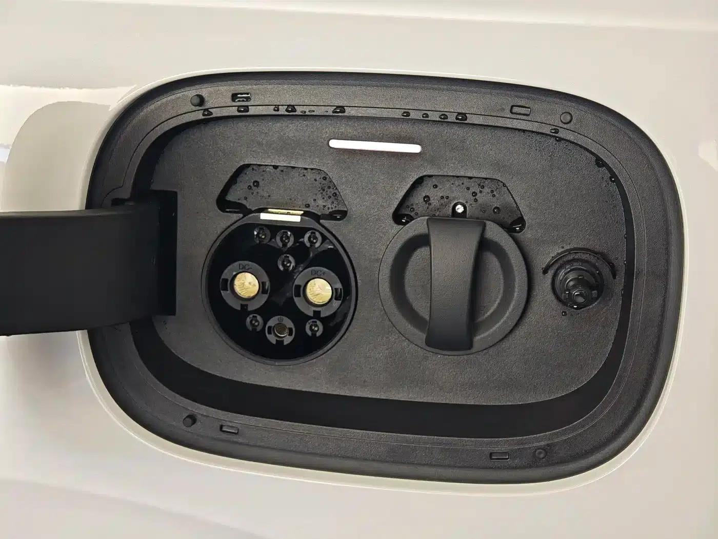 Wenjie M6 2026 Pure Electric Max+ Long Range Edition — миниатюра 32