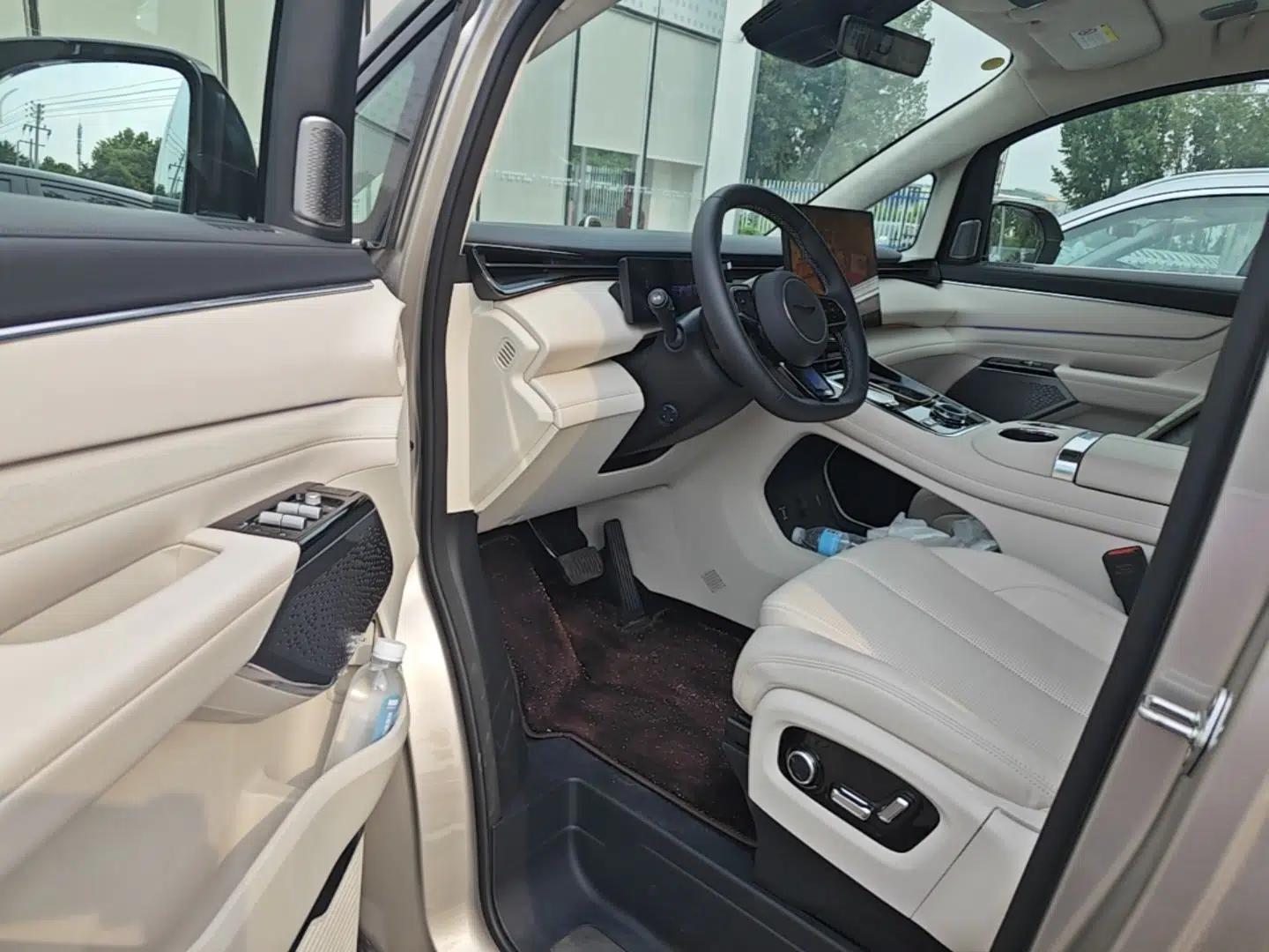 Geely Galaxy V900 2026 Model Jin Hui Collection Edition — миниатюра 18