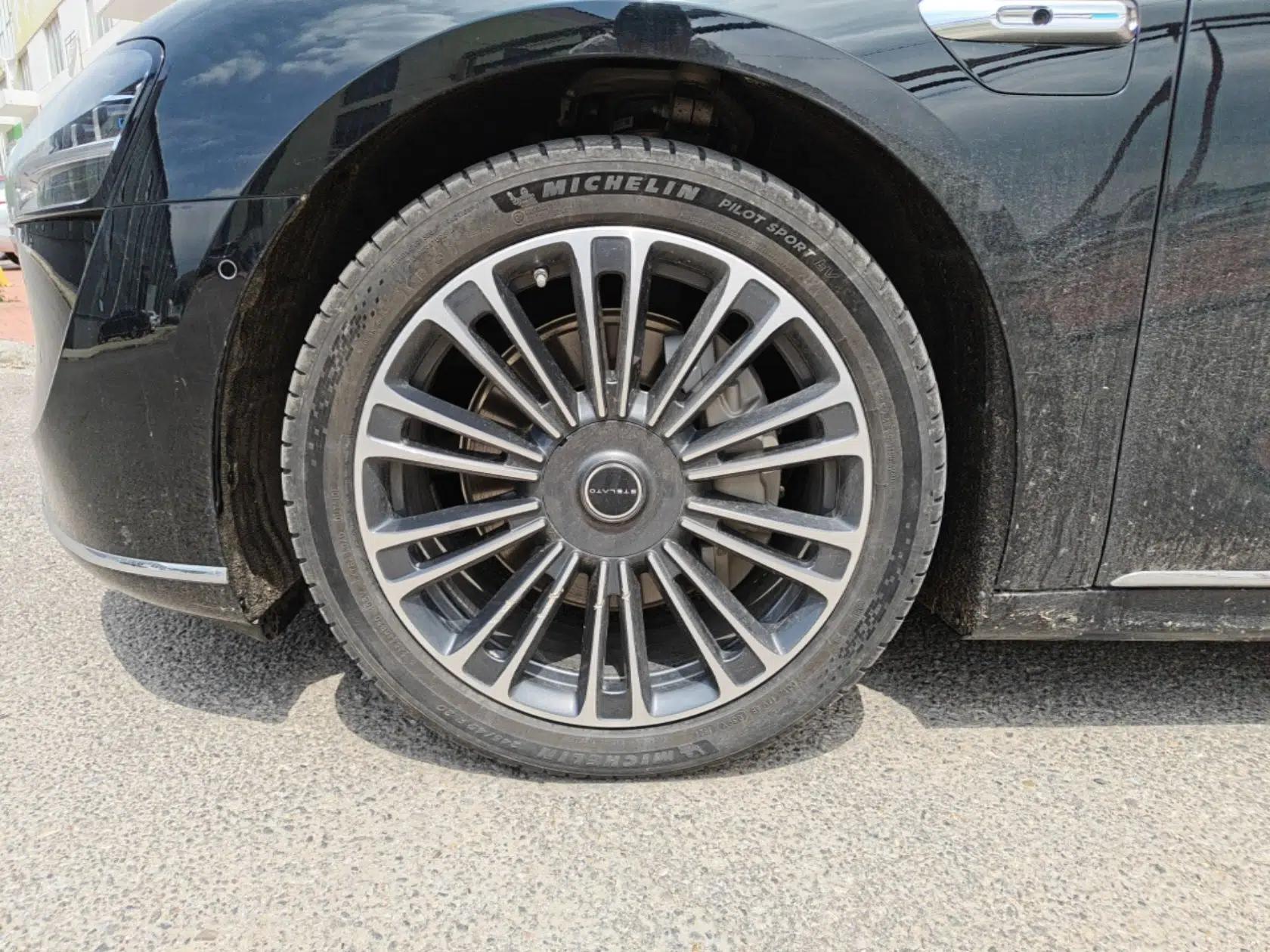 Hima Stelato S9 2024 All-Electric Ultra Four-Wheel-Drive Flagship Edition — миниатюра 10